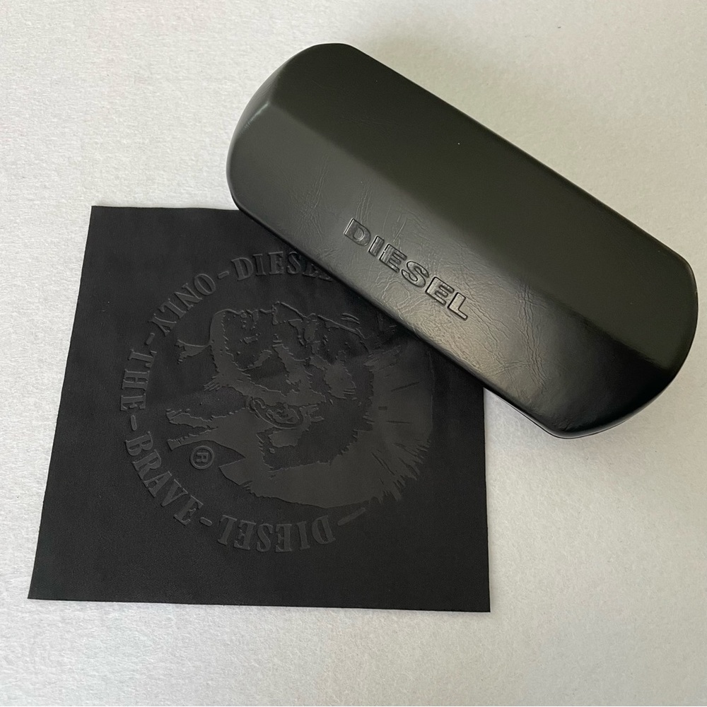 NEW Diesel Glasses Case with Lens Cloth